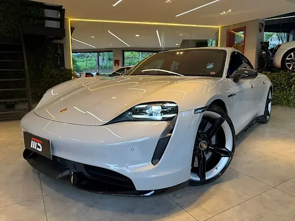 Porsche Taycan - Imagem 1