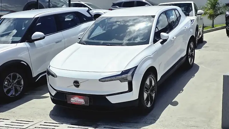 Volvo EX30 - Imagem 4