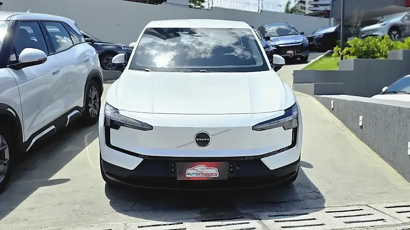 Volvo EX30 - Imagem 3