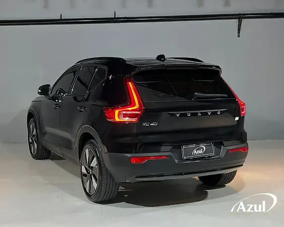 Volvo XC40 Recharge - Imagem 6