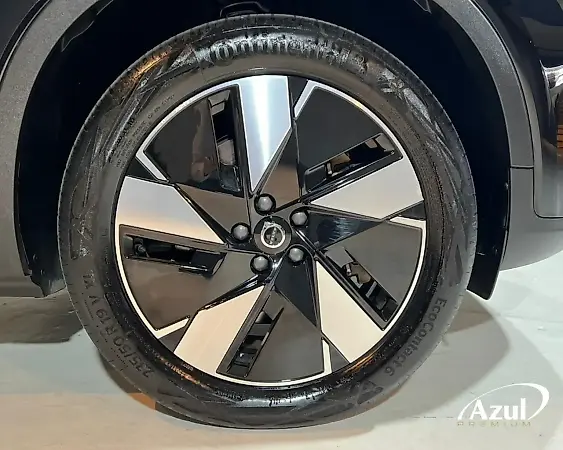 Volvo XC40 Recharge - Imagem 9