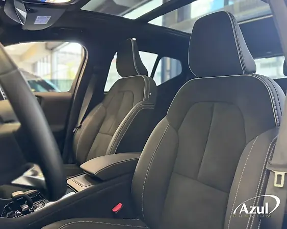 Volvo XC40 Recharge - Imagem 11