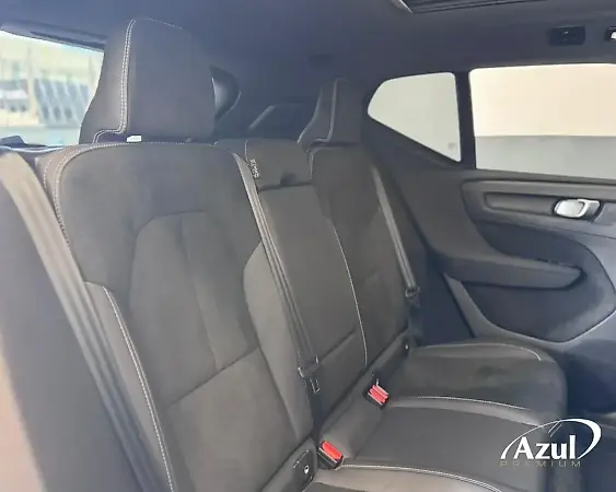 Volvo XC40 Recharge - Imagem 17
