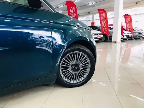 Fiat 500e - Imagem 9
