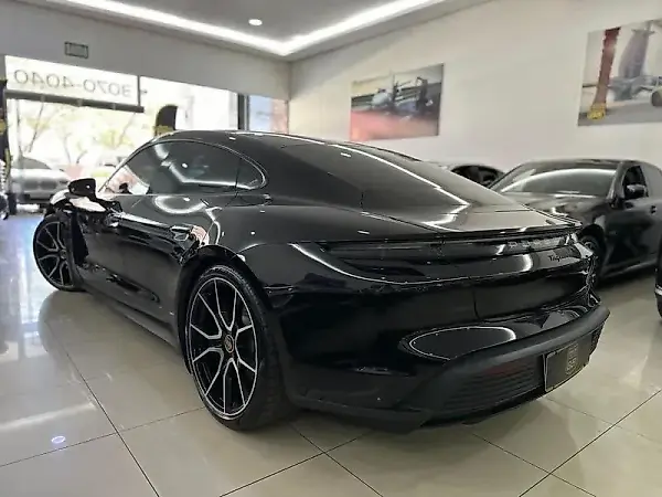 Porsche Taycan - Imagem 9