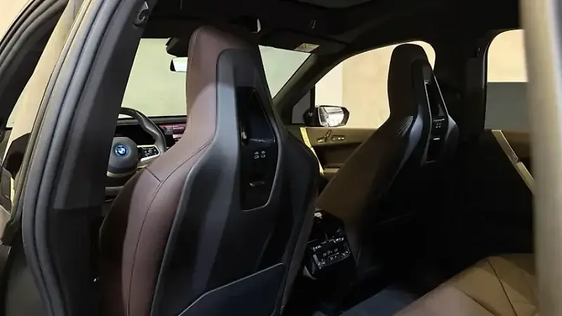 BMW Ix - Imagem 8