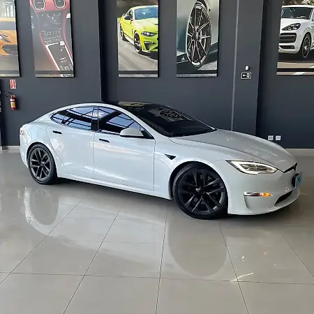 Tesla Model S - Imagem 3