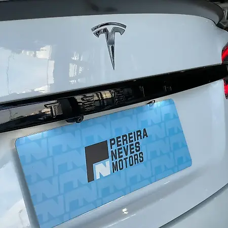 Tesla Model S - Imagem 17