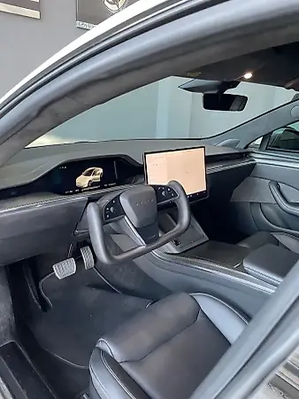 Tesla Model S - Imagem 18
