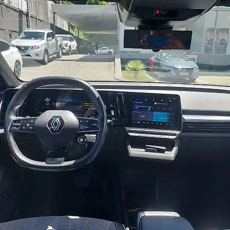Renault Megane E-tech Electric - Imagem 9