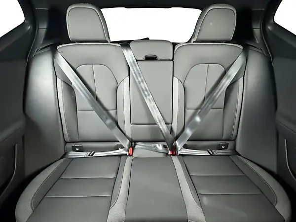 Volvo EX40 - Imagem 14