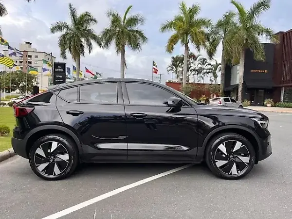 Volvo C40 Recharge - Imagem 6