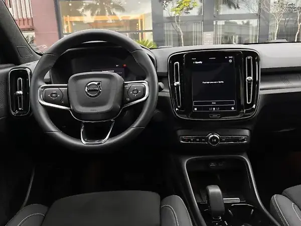 Volvo C40 Recharge - Imagem 9