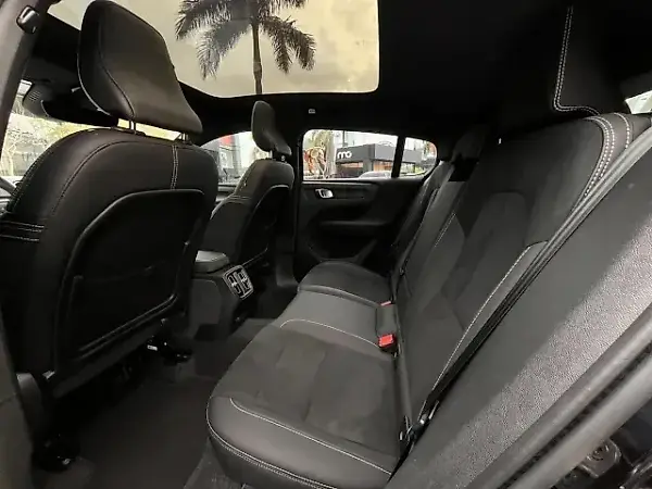 Volvo C40 Recharge - Imagem 16