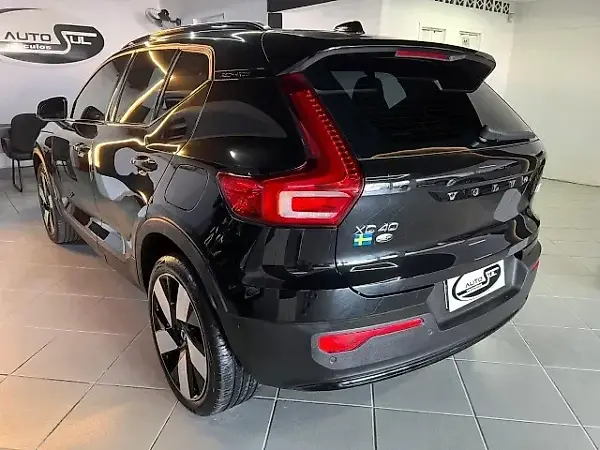 Volvo XC40 Recharge - Imagem 4