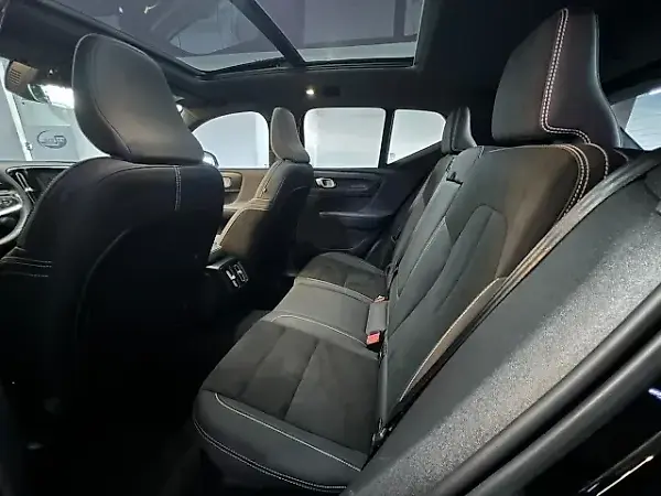Volvo XC40 Recharge - Imagem 15