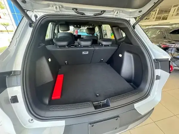 Chevrolet Captiva EV - Imagem 14