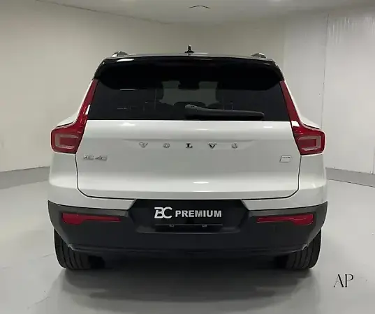 Volvo XC40 Recharge - Imagem 2