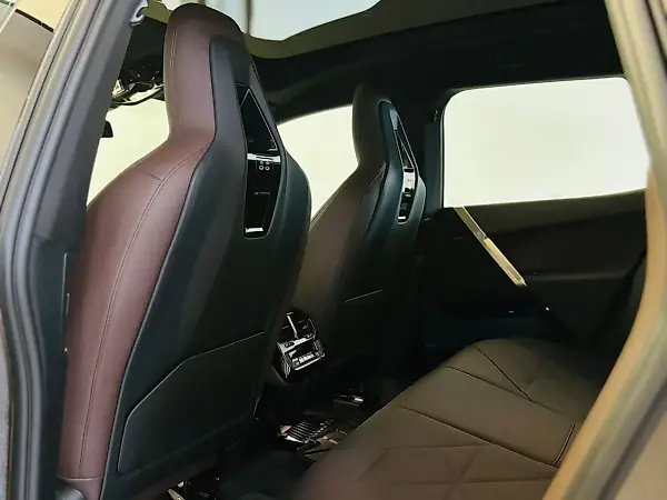 BMW Ix - Imagem 8