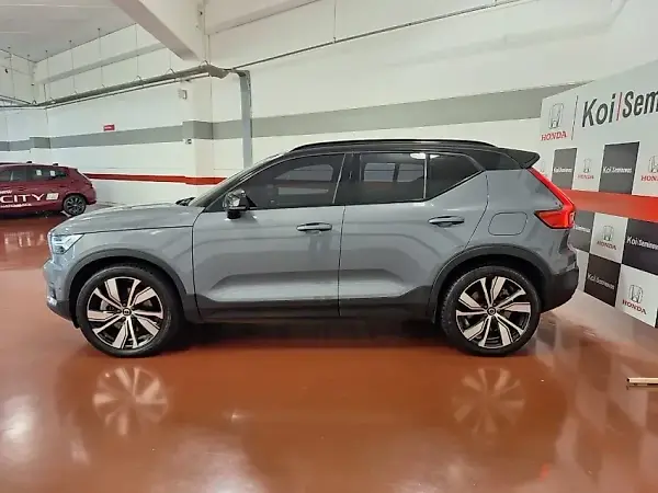 Volvo XC40 Recharge - Imagem 10