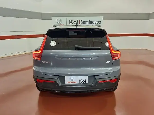 Volvo XC40 Recharge - Imagem 5