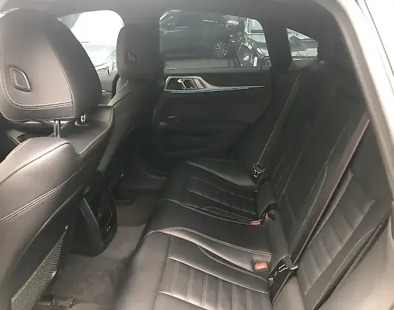 BMW I4 Edrive40 - Imagem 16