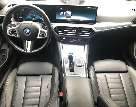 BMW I4 Edrive40 - Imagem 13