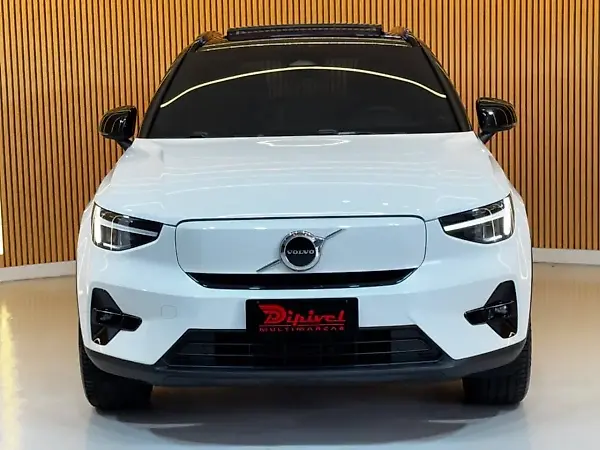 Volvo XC40 Recharge - Imagem 3