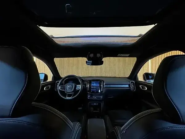 Volvo XC40 Recharge - Imagem 16