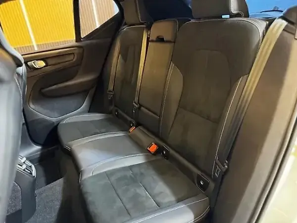 Volvo XC40 Recharge - Imagem 11