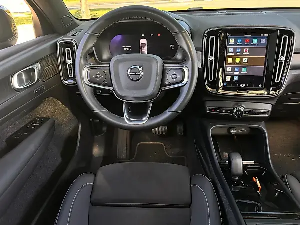 Volvo C40 Recharge - Imagem 8