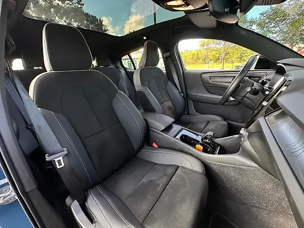 Volvo C40 Recharge - Imagem 11
