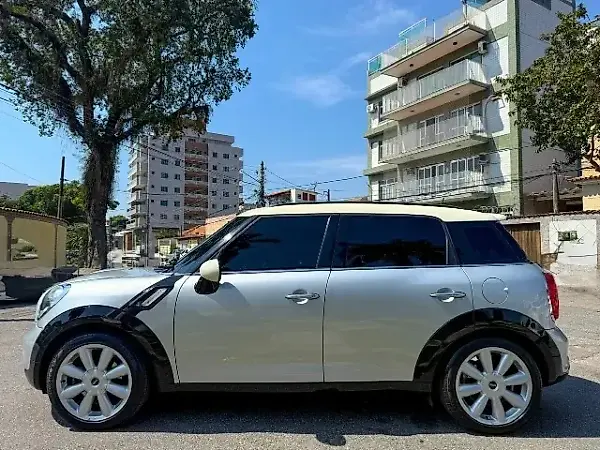 Mini Countryman Plug-in Hybrid - Imagem 8