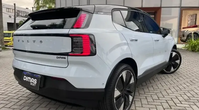 Volvo EX30 - Imagem 3