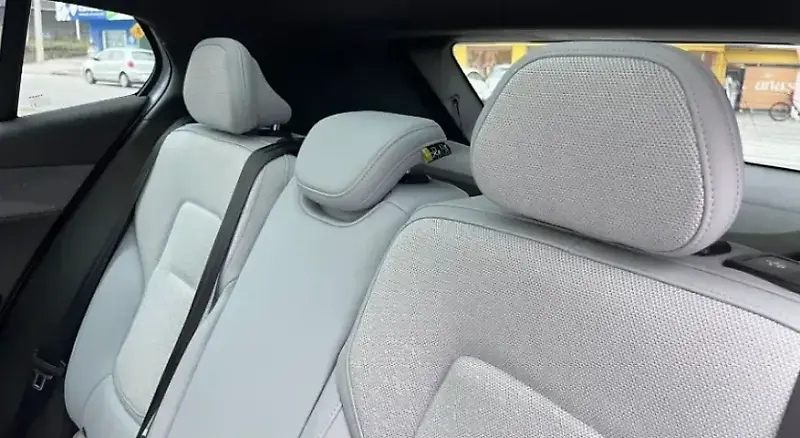 Volvo EX30 - Imagem 4