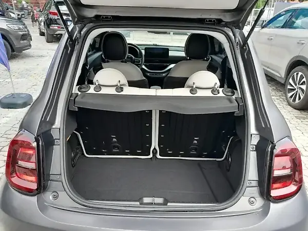 Fiat 500e - Imagem 11