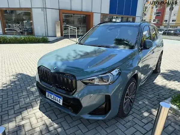 BMW IX1 - Imagem 1
