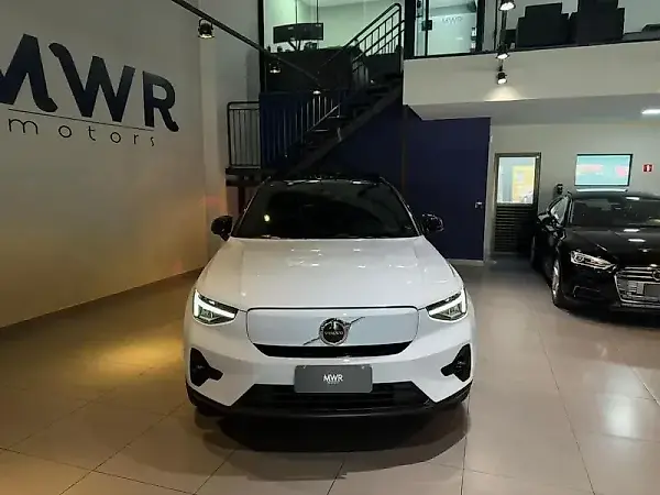 Volvo XC40 Recharge - Imagem 3