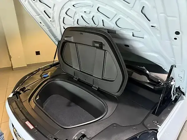 Volvo XC40 Recharge - Imagem 5