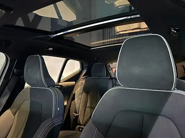 Volvo XC40 Recharge - Imagem 11