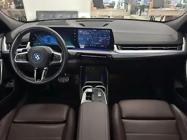 BMW IX2 - Imagem 9