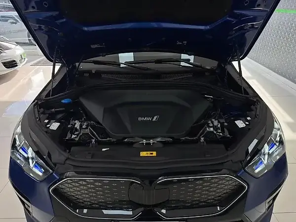 BMW IX2 - Imagem 8