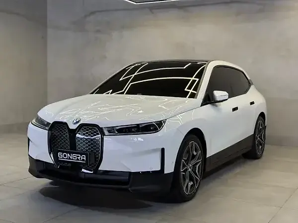 BMW Ix - Imagem 7