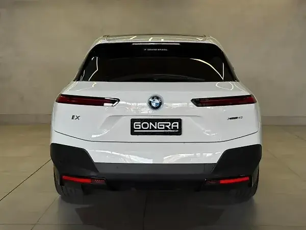 BMW Ix - Imagem 5