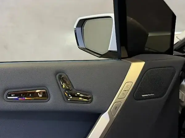 BMW Ix - Imagem 14