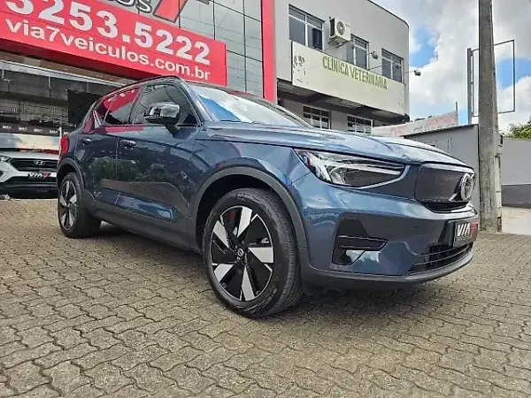 Volvo EX40 - Imagem 3