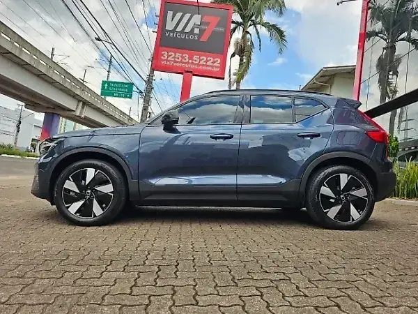 Volvo EX40 - Imagem 11