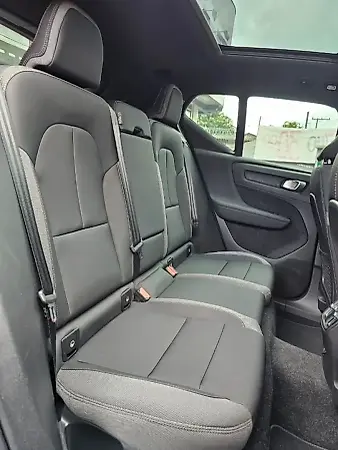 Volvo EX40 - Imagem 14