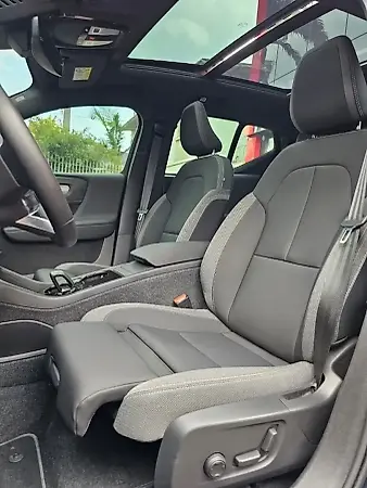 Volvo EX40 - Imagem 18