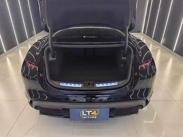 Porsche Taycan - Imagem 9